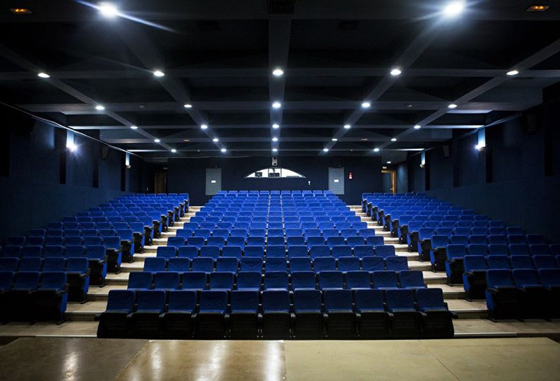 Inauguration du ciné-théâtre "La Médina"